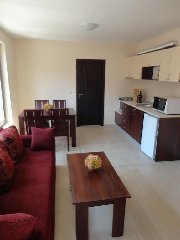 Holiday Apartments In פומורי מראה חיצוני תמונה