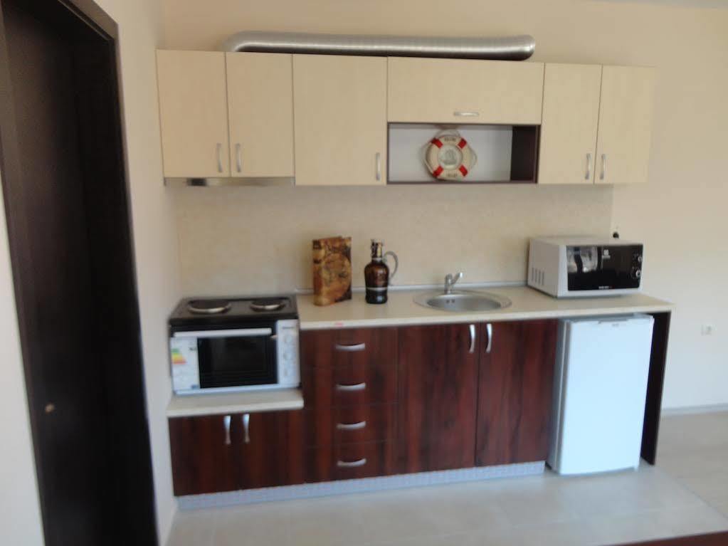 Holiday Apartments In פומורי מראה חיצוני תמונה